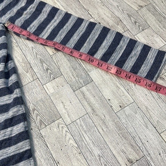 Aerie pullover striped with pockets. Size XS. - Picture 7 of 8